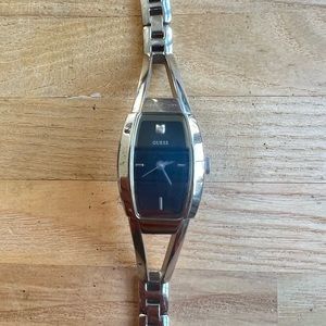 Guess ladies rectangular silver tone dress watch NEW BATTERY